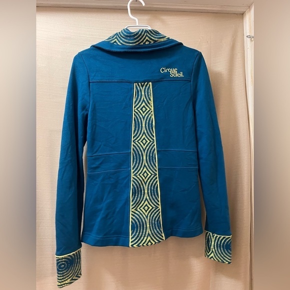 Rare unique Cirque Du Soleil Zip up blue yellow hoodie size xs - Picture 8 of 10